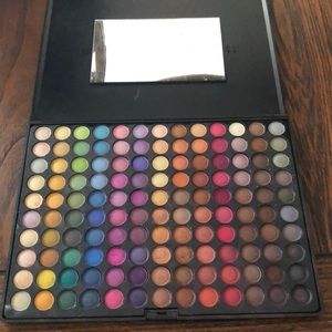 130 professional palette
